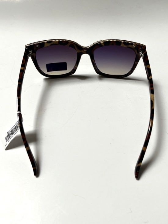 New GUESS Oversized Cat Eye Sunglasses GO00045 Acetate Leopard Print Gold Trim main image 4
